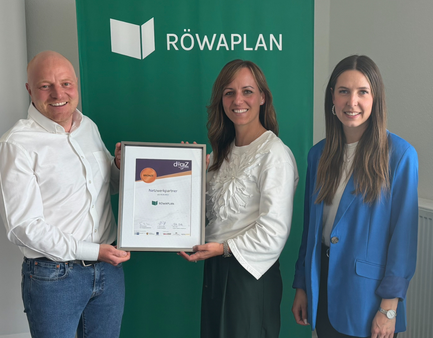 Urkundenübergabe Röwaplan