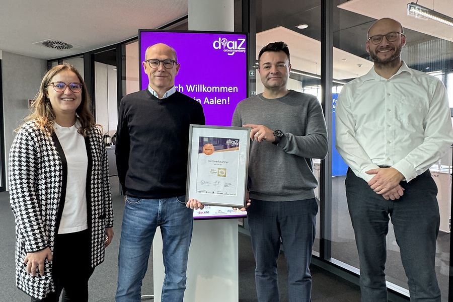 Urkundenübergabe_Christian_Maier